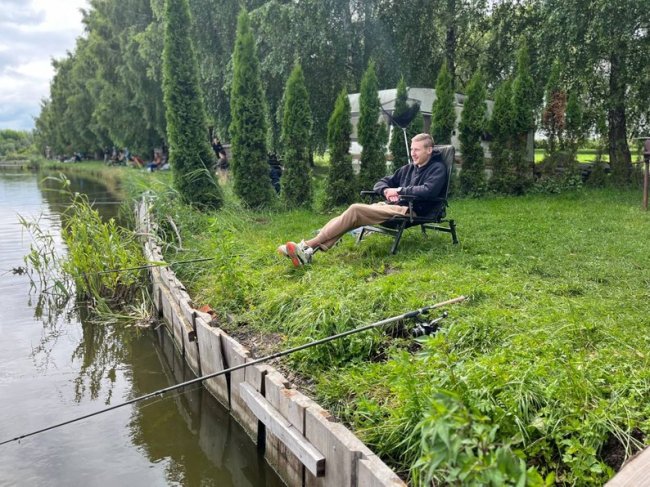 Біля Луцька ветерани війни та військовослужбовці змагалися у риболовлі. ВІДЕО