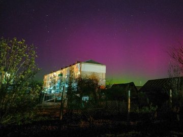 «Не є аномалією», – астрофізик з Луцька розповів про північне сяйво у небі над Волинню