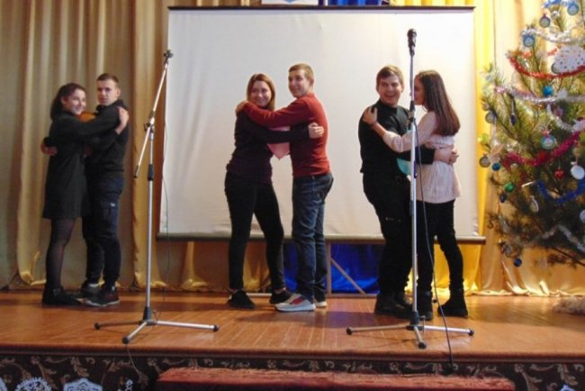 Студенти Рожищенського коледжу влаштували новорічний концерт