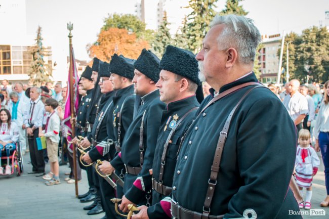 У Луцьку вшанували пам'ять загиблих воїнів АТО. ФОТО