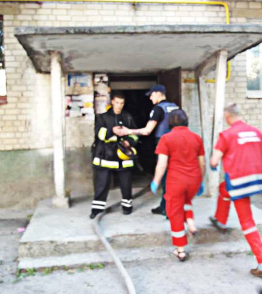 Пожежа у луцькій багатоповерхівці: евакуювали 13 людей. ФОТО