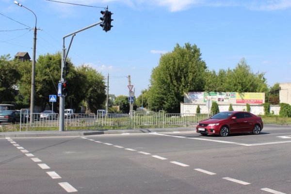 У Луцьку - новий світлофор, аналогів якому в Україні немає. ФОТО