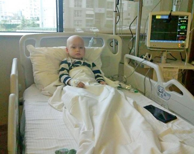 «Ви даєте надію»: маленькому Ромчику Гальчику потрібні гроші на лікування раку. ФОТО