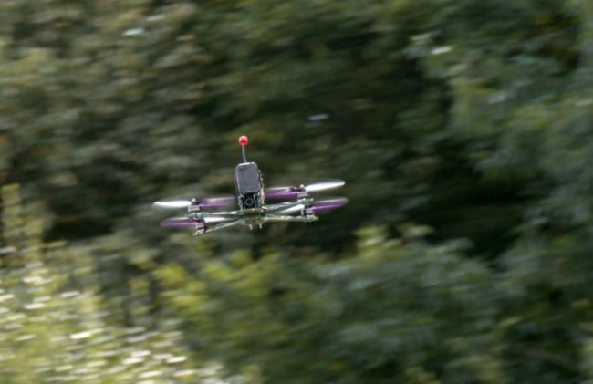 На Волині студенти роблять дрони, які відправлять на Донеччину та Луганщину