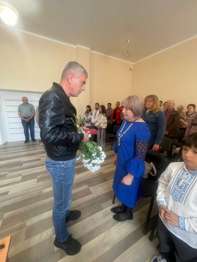 Матері загиблого воїна з Волині вручили посмертний орден сина. ФОТО