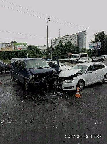 Волинянка вчинила аварію у Рівному, в якій постраждало двоє дітей