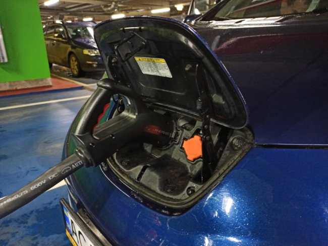 У «ПортCity» запрацювала зарядна станція для електромобілів*