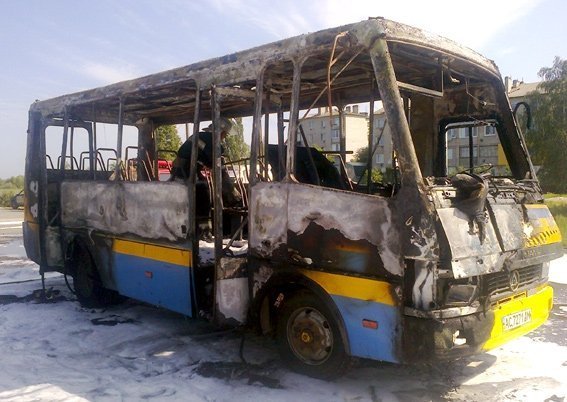 На Волині згорів автобус