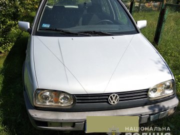 Волинянин незаконно ввозив в Україну «бляхи» та нелегалів. ФОТО