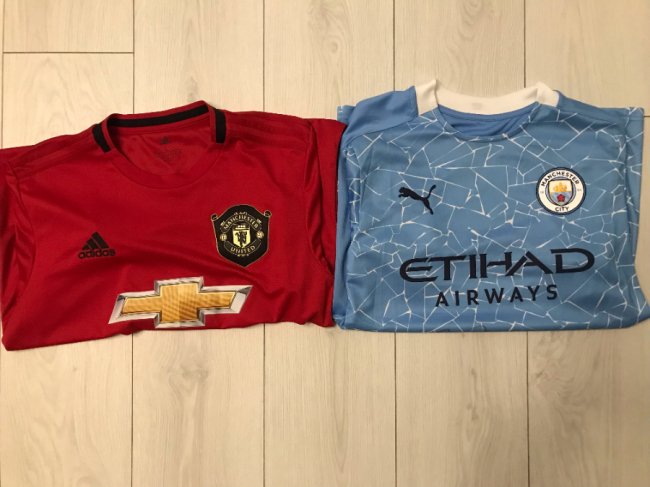 Зінченко, Модрич, Магвайр: лучанин колекціонує футболки відомих футболістів. ФОТО