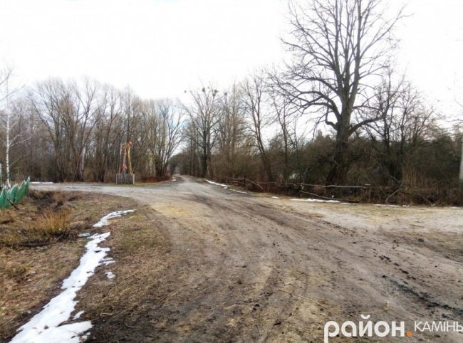 Волинська глибинка: лікуватися селяни ходять «через 3 мости»