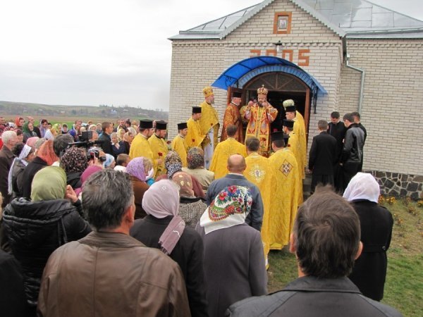 Неподалік Луцька освятили новий храм – «місце спасіння». ФОТО