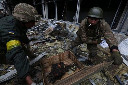 Як живуть «кіборги» у найгарячішій точці Донецька. ФОТО