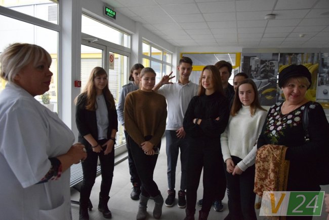 Луцьким школярам показали, як працює «Кромберг енд Шуберт». ФОТО