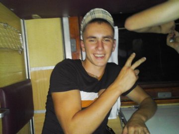 Йому б сьогодні було 19: матір побитого до смерті волинянина сумує за сином