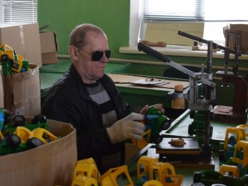 Життя у пітьмі: як волинські незрячі заробляють на життя. ФОТО