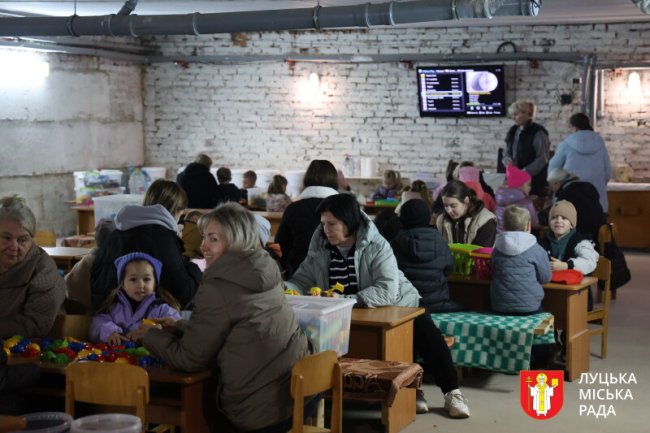 У садочках та школах Луцька перевірили укриття, на які надходило найбільше скарг
