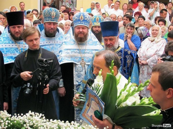 Митрополит Ніфонт відслужив молебень в обласній лікарні. ФОТО