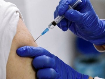 Повідомили, чи запровадять в Україні обов‘язкову вакцинацію від коронавірусу