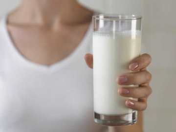 Серед українців найменше молока можуть купити волиняни