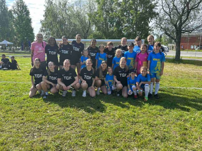 Дівчача футбольна команда з Луцька «Амазонка» підкорила Швецію