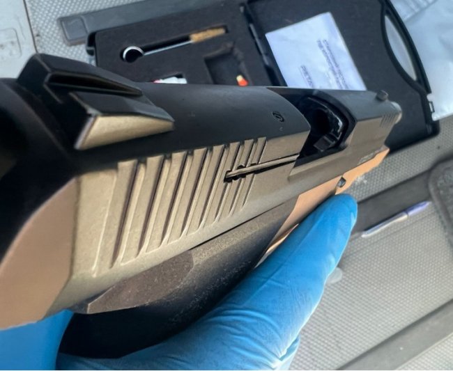 Переробляв пістолети та продавав: на Волині викрили 29-річного торговця зброєю з Рівненщини