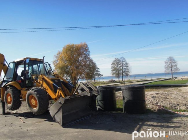 Показали, як розширюють набережну у Світязі. ФОТО
