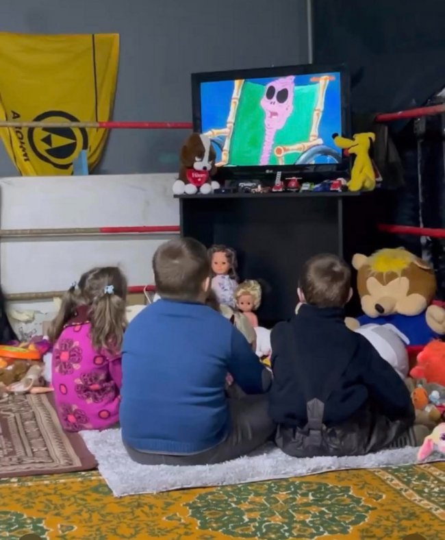 Раніше мама просила носити шапку, а зараз – «бронік»: волинянка волонтерить на прифронтових територіях