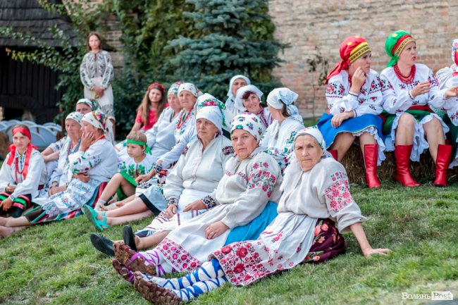 Неймовірні вбрання та іноземні гості: фестиваль «Берегиня» у Луцькому замку. ФОТО