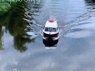 У Луцьку починається сезон прогулянок на катері річкою Стир