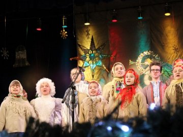 У Луцьку через день жалоби за загиблими в авіакатастрофі перенесли фестиваль вертепів