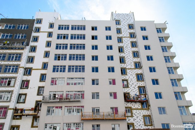 Як «росте» найяскравіший житловий комплекс Луцька: фотозвіт із будівництва «Caramel Residence»*