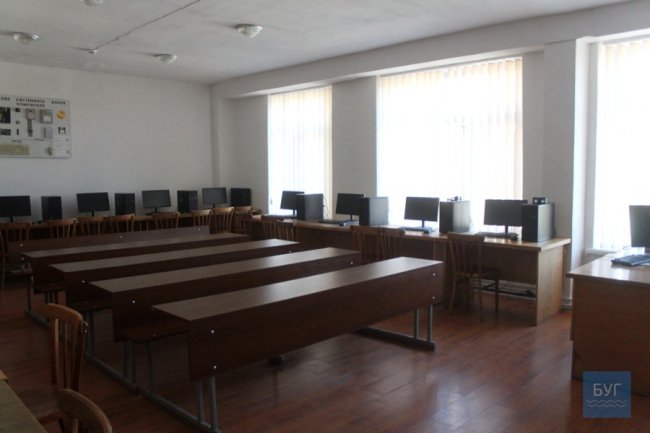 У Володимир-Волинському МНВК з’явився новий комп’ютерний клас. ФОТО