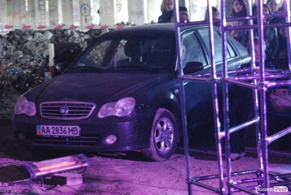 драма для дорослих «Метро»