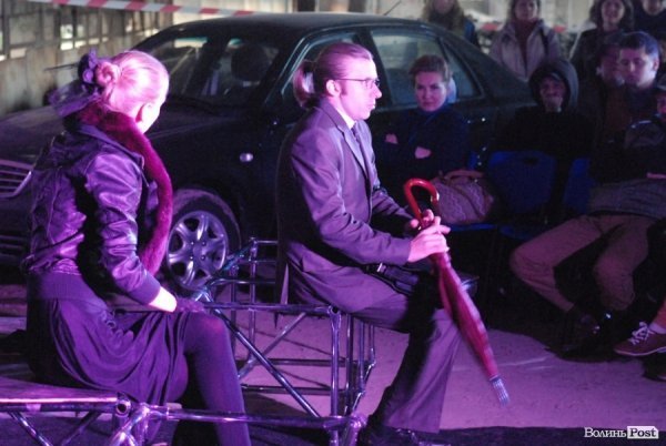 драма для дорослих «Метро»