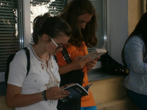 Книжковий флешмоб в Луцьку. ФОТО