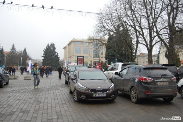 У Луцьку відбувся автопробіг за Європу. ФОТО