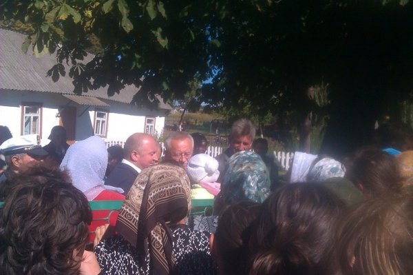 Як губернатор оглядав проблемну волинську школу. ФОТО. ВІДЕО