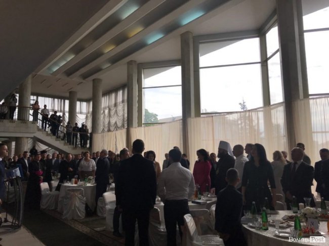 У Луцьку розпочався молитовний сніданок