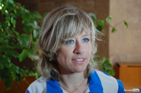 Волинська паралімпійка показала свої медалі губернатору. ФОТО. ВІДЕО