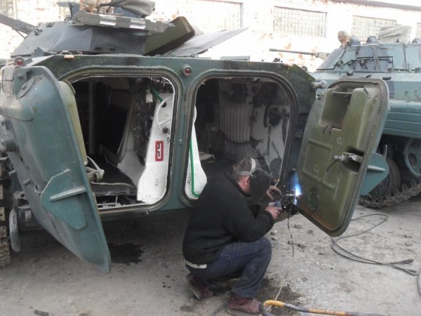 Як на Волині відновлюють військову техніку. ФОТО