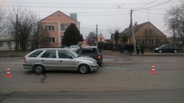 На Ковельській у Луцьку сталася масштабна ДТП. ФОТО
