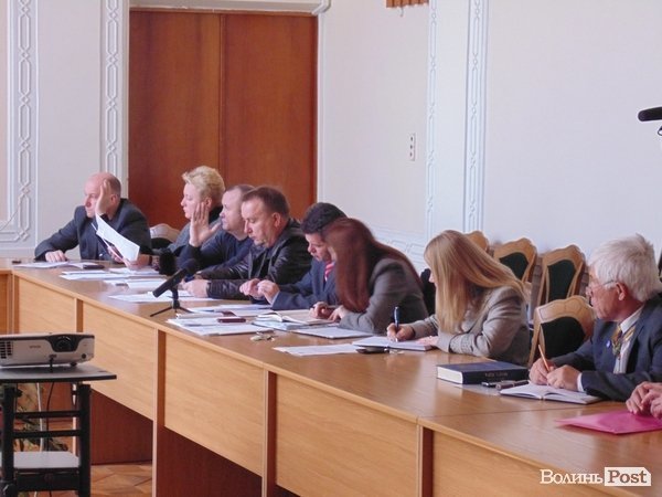 На Волині міськрада не віддає скульптору 370 тисяч