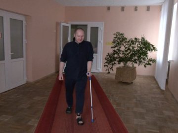 «Не бачу сенсу впадати в депресію - нога ж не відросте», - історія бійця з Волині