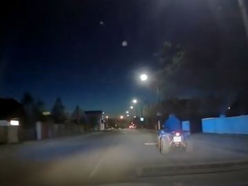 У Луцьку п'яний чоловік без прав ганяв на квадроциклі. ВІДЕО
