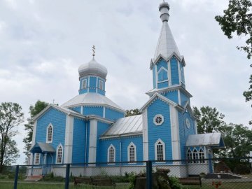 На Волині для відбудови церкви жінка віддала ліс, який виписала собі на хату