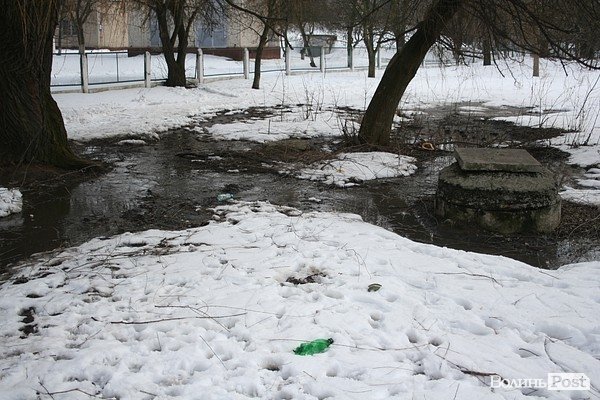 У Луцьку затопило вулицю Ветеранів. ФОТО