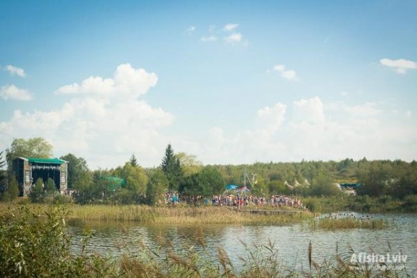 «Мы не хотим воевать. Особенно с вами, друзья», – росіяни на фестивалі «Захід». ФОТО