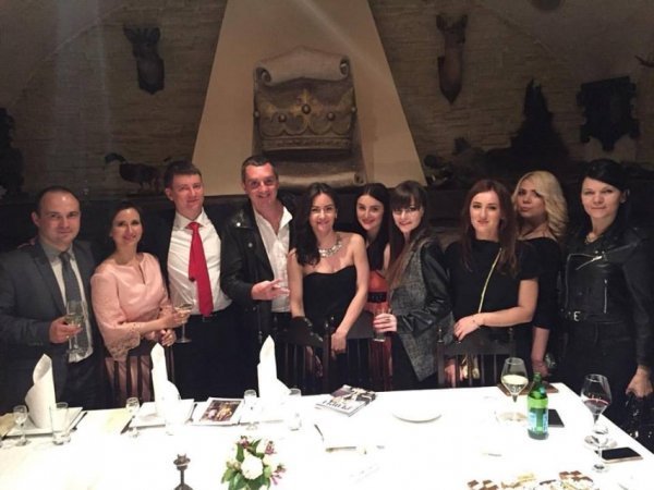 На Світському рауті у Луцьку збирали гроші для дітей. ФОТО