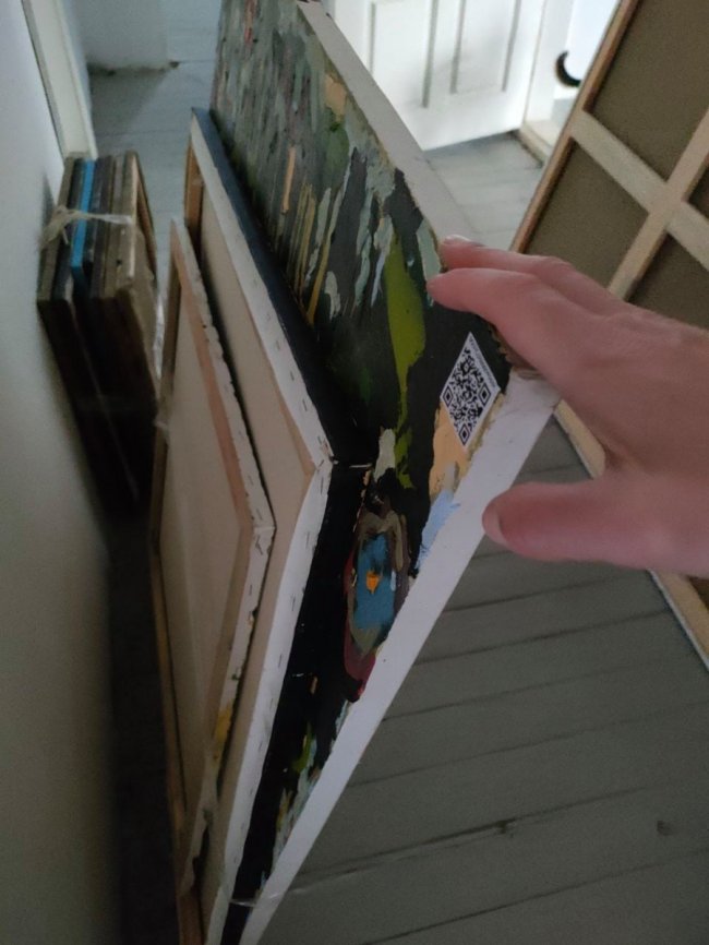 Із луцької галереї поцупили декілька картин